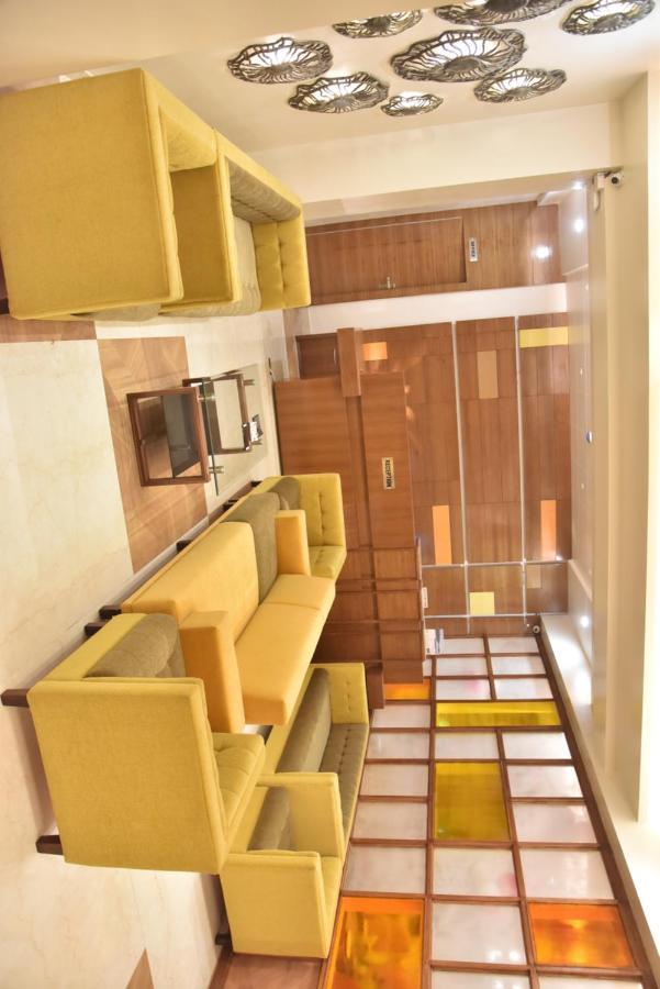 Hotel Rk Grand Varanasi Exterior photo